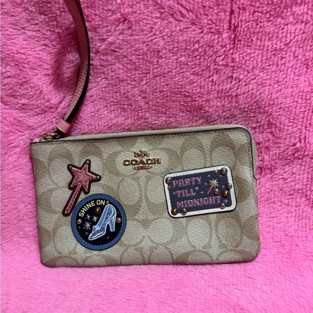 Disney Cinderella Coach Beige Tote Bag with Pink Accents - Picture 3 of 7